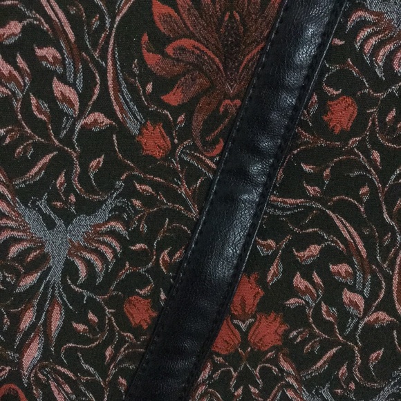 Express size 0 mini skirt - Picture 4 of 4